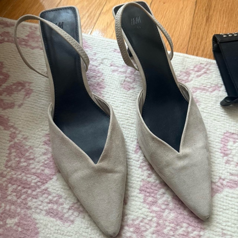 H&M Tan Heels Sleek Minimalist Design